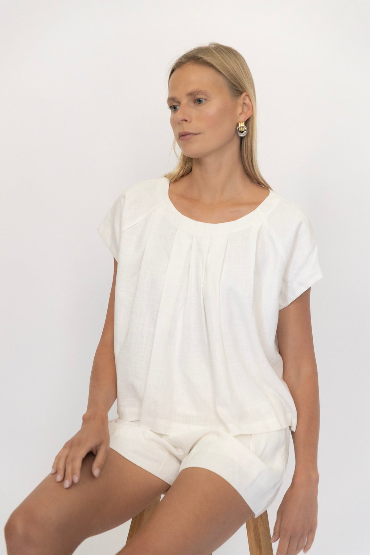 Linen Short Sleeve Top in Coconut