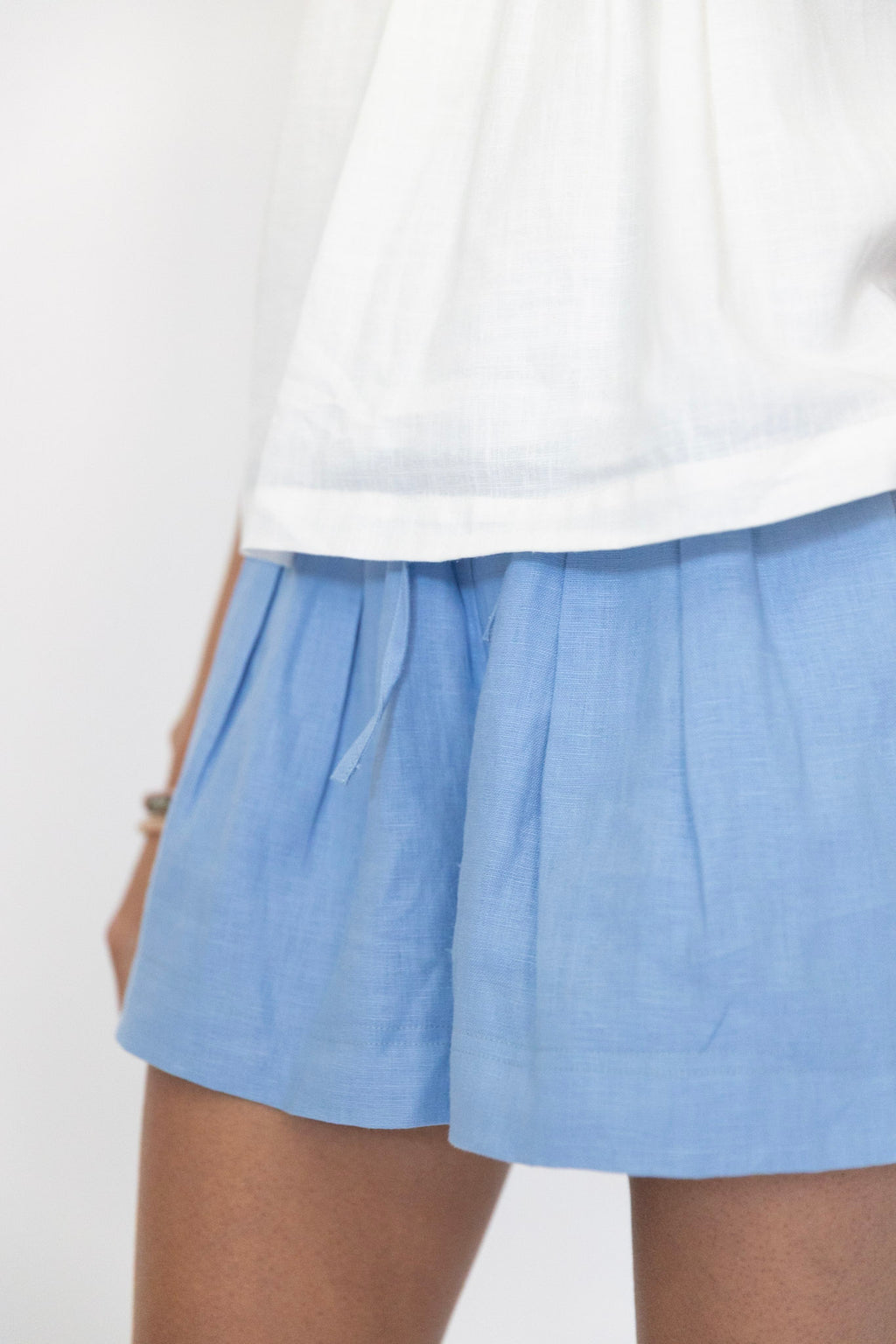 Linen Shorts in Marcona