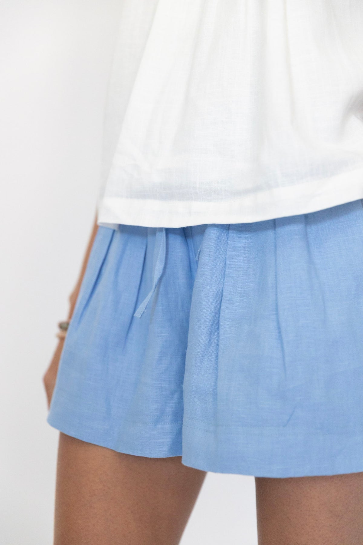 Linen Shorts in Black