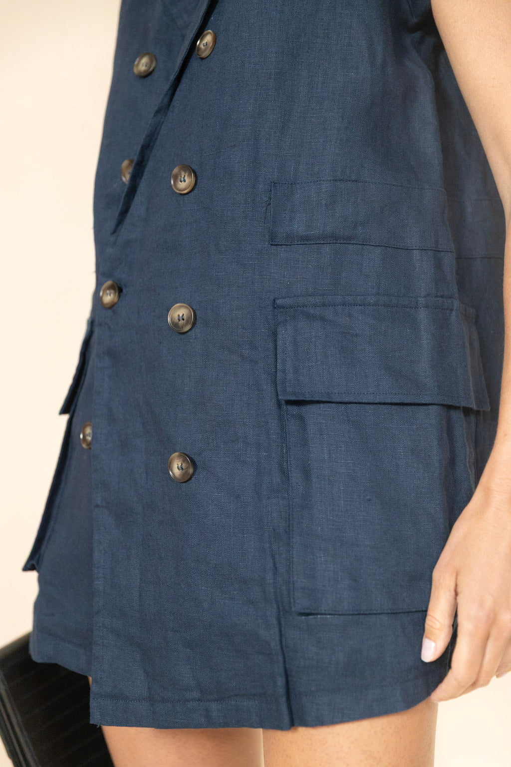 Linen Sleeveless Trench in Navy
